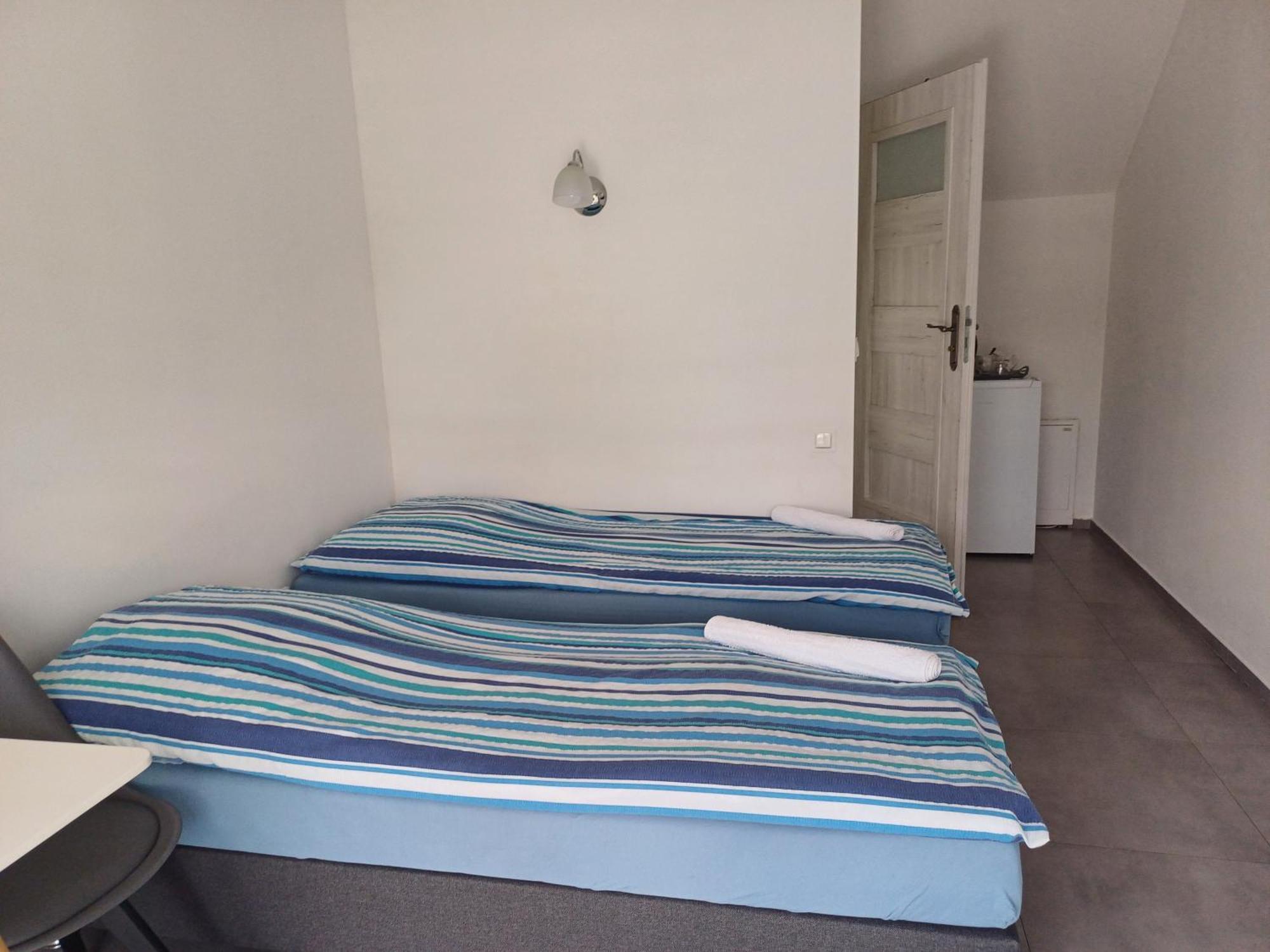 Gosciniec Solan Hotel Jeleniow Bagian luar foto