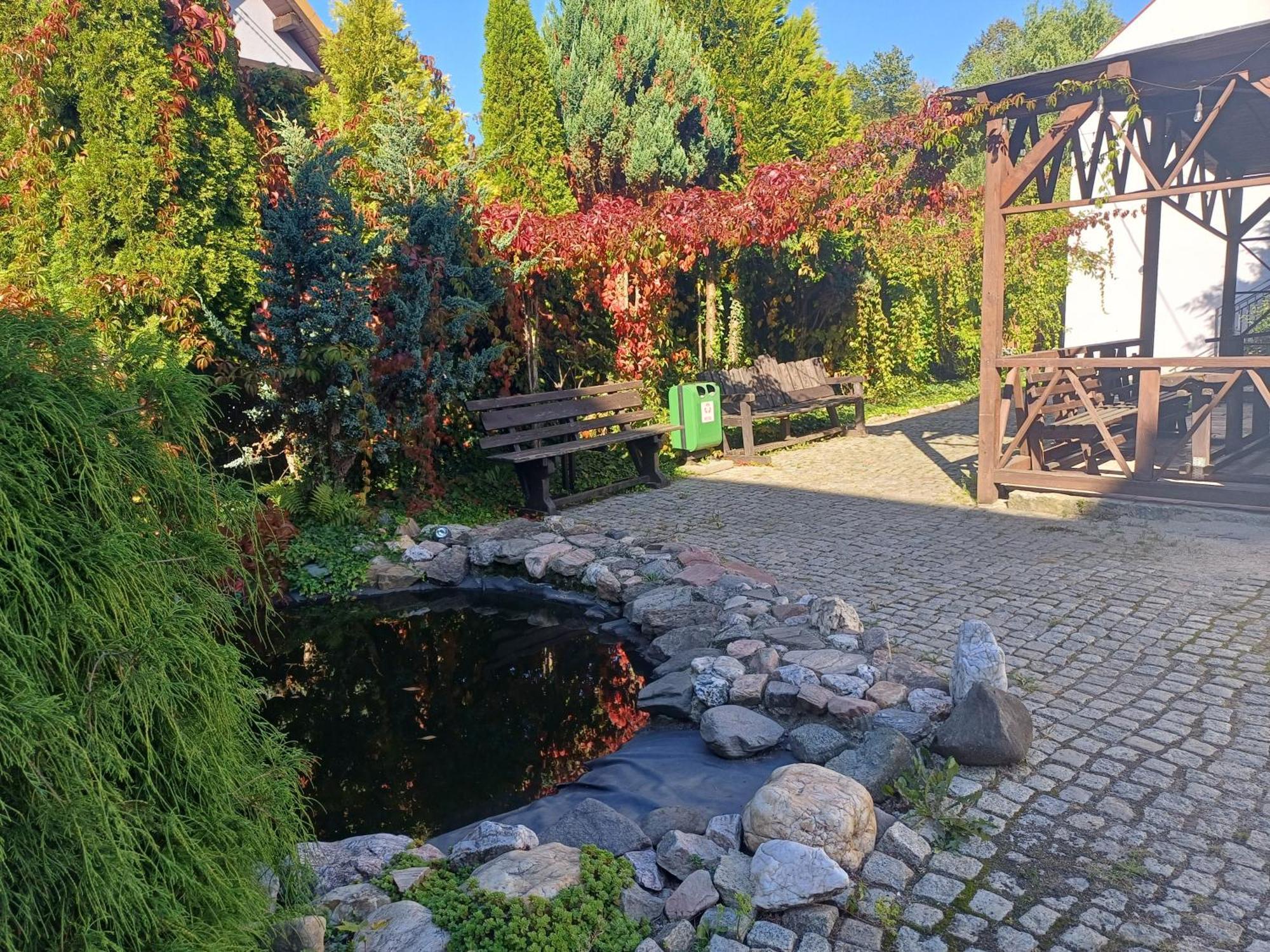 Gosciniec Solan Hotel Jeleniow Bagian luar foto