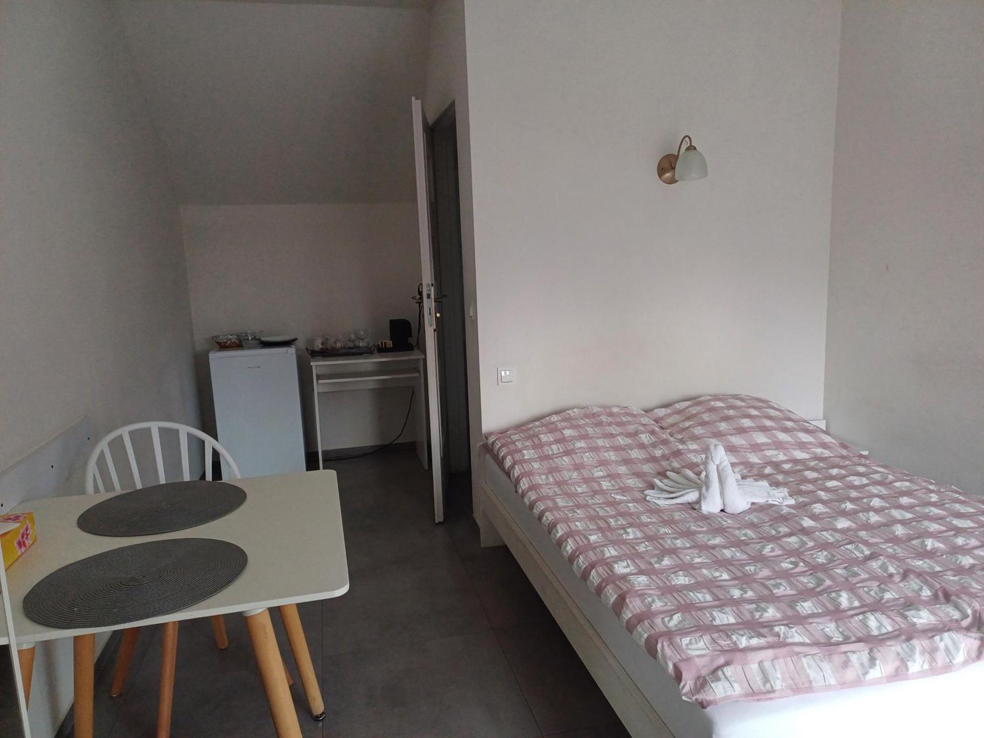 Gosciniec Solan Hotel Jeleniow Bagian luar foto