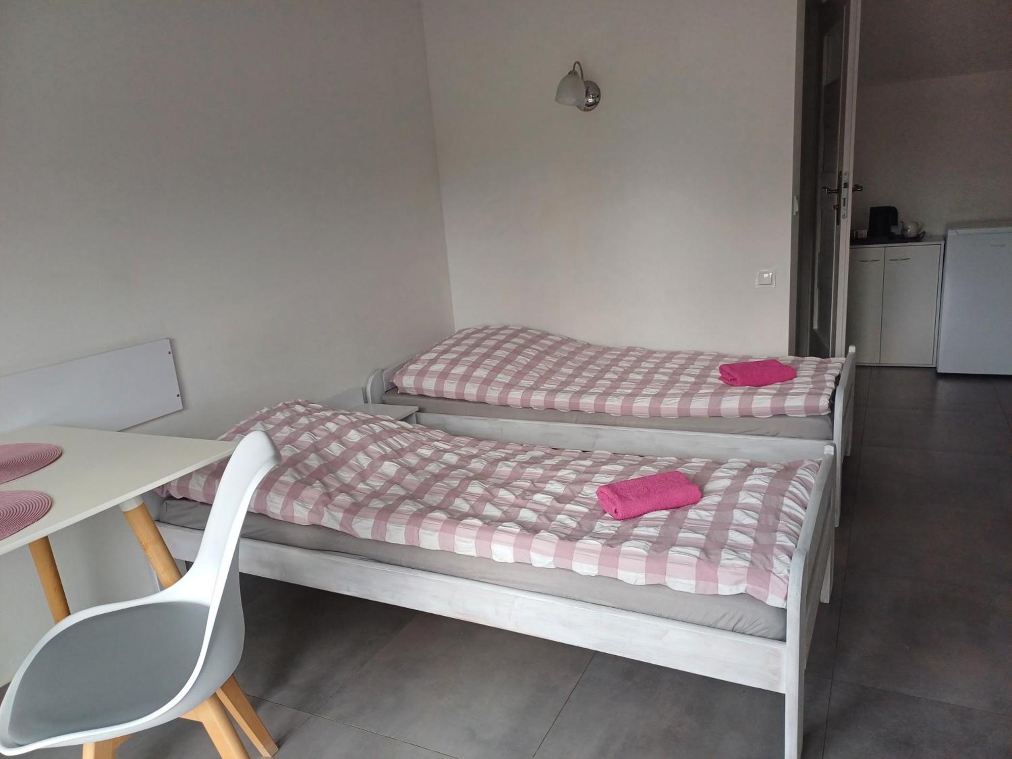 Gosciniec Solan Hotel Jeleniow Bagian luar foto