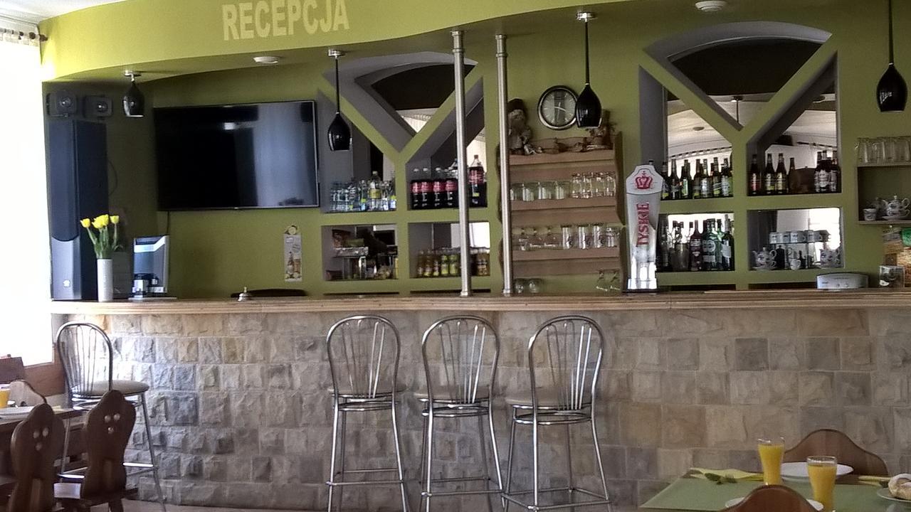 Gosciniec Solan Hotel Jeleniow Bagian luar foto